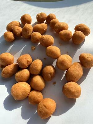 Amendoim revestido com sabor de carne com cinco especiarias para churrasco