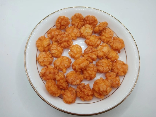 Mini biscoitos de arroz frito