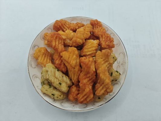 Biscoitos de arroz misturados com sabor de algas marinhas e molho de soja
