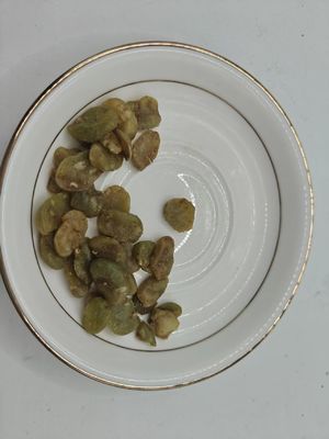 Chips de feijão amarelo com infusão de alho