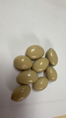 Nozes revestidas com chocolate (amêndoas) e nozes revestidas com chocolate (amêndoas) de iogurte
