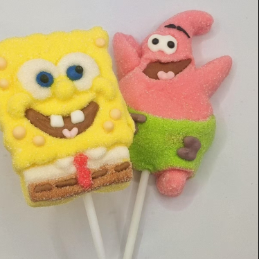Pirulitos de Marshmallow com Personagens de Desenhos Animados