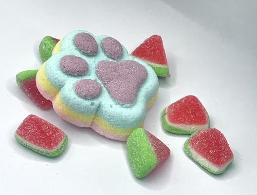 Sweetie Paws & Tiny Melon Giggles – Mistura Adorável de Pegadas de Gato e Balas Mastigáveis de Mini Melancia