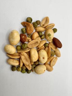 Mistura de lanches saudáveis disponível em várias opções de embalagem