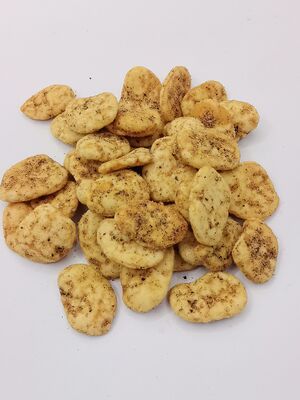 Petiscos de favas revestidas torradas com sabor cajun para lanches crocantes e saudáveis