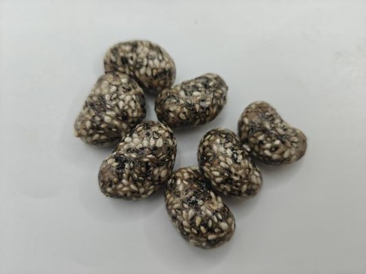 Nozes de sésamo preto e branco