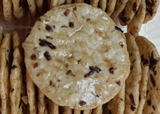 Sabor delicioso da alga do OEM em volta dos sabores diferentes dos petiscos redondos saborosos dos biscoitos do arroz