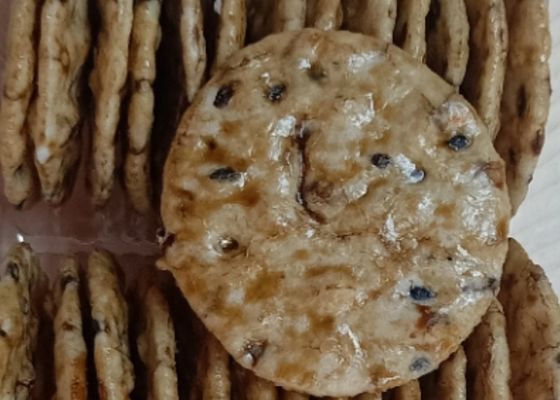 Nenhum sabor colorindo do molho de soja do sésamo Roasted petiscos friáveis dos biscoitos do arroz toda a idade