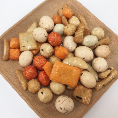 Mistura friável saudável da fuga do biscoito do arroz com bom gosto Fried Crispy Snacks dos amendoins popular