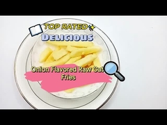 Batatas fritas cruas cortadas com sabor a cebola